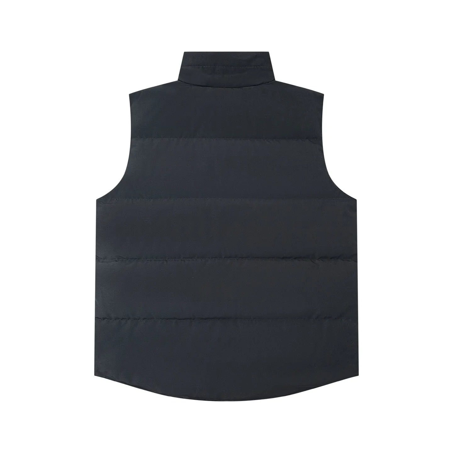 P360 Canada Goose/Canada Goose Black Label #Freestyle Crew 4151mb men's and women's vest down ➖ Imported Behringer embroidery machine customized 10,000-needle embroidery label! ➖ Imported 21-count polyester-cotton blended original fabric, using Feather-Light 10D waterproof coating fabric, made of 84.5% polyester fiber and 15.5% cotton, 100% the best feel in the entire network! ➖ The genuine official website uses the national standard 80 white duck down, and will never be misled by false claims such as 90 down or goose down! ➖ 100% nylon nylon lining with double double-layer sealing design to prevent velvet from running away. Top-grade polar fleece is used in the collar and pockets to keep warm and comfortable! ➖ Yoshida YKK provides original custom-made electroplated sliders. YKK two-way lockable zippers are tight and smooth and will not peel off paint! ➖ 3M composite original Velcro is durable, and all accessories and hardware are disassembled and customized! ⛔No slander, no exaggeration, no need for too much copywriting, because it is focused, it is professional!  SIZE: XS S M L XL XXL
